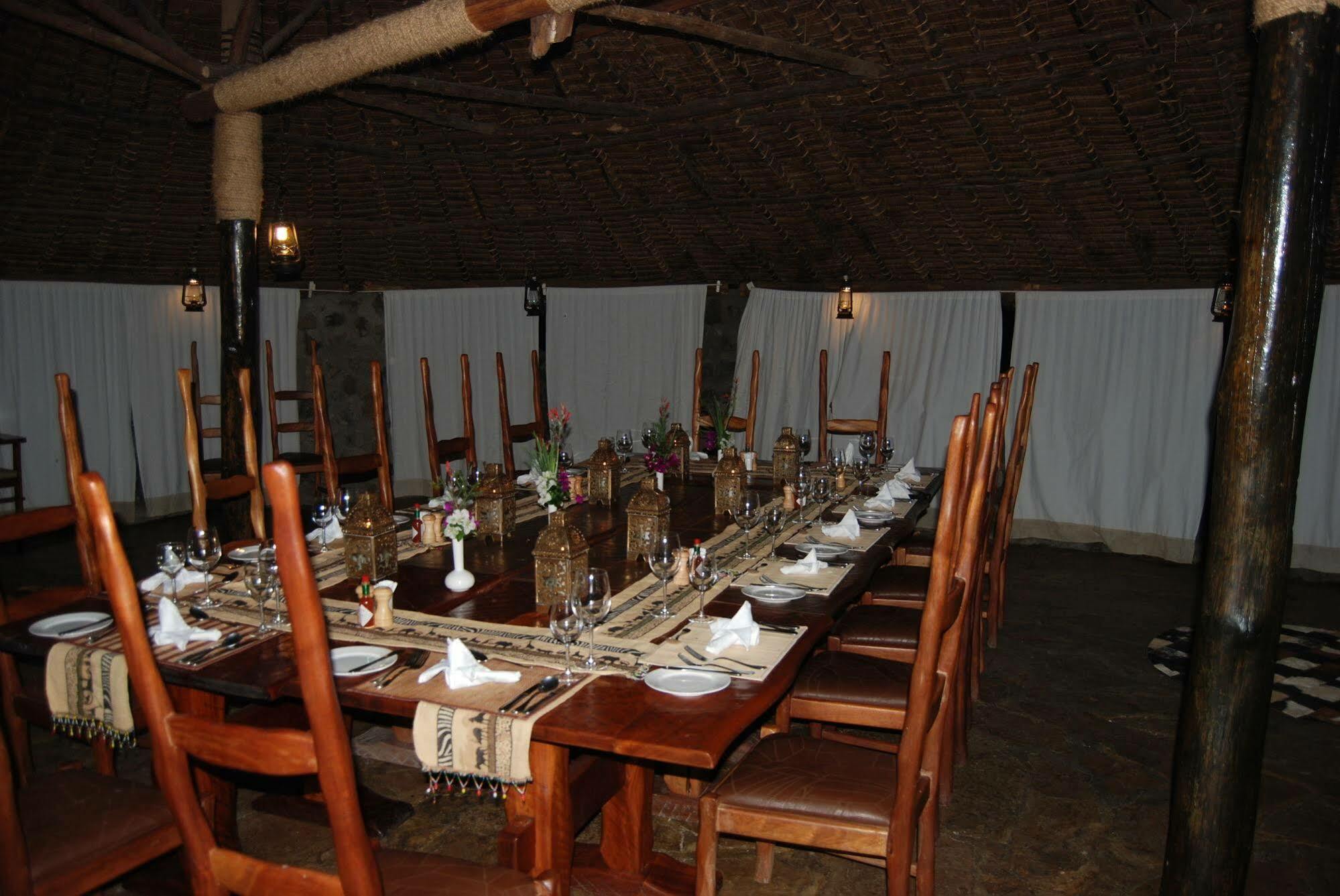 Mbweha Camp Hotel Elmenteita Exterior photo
