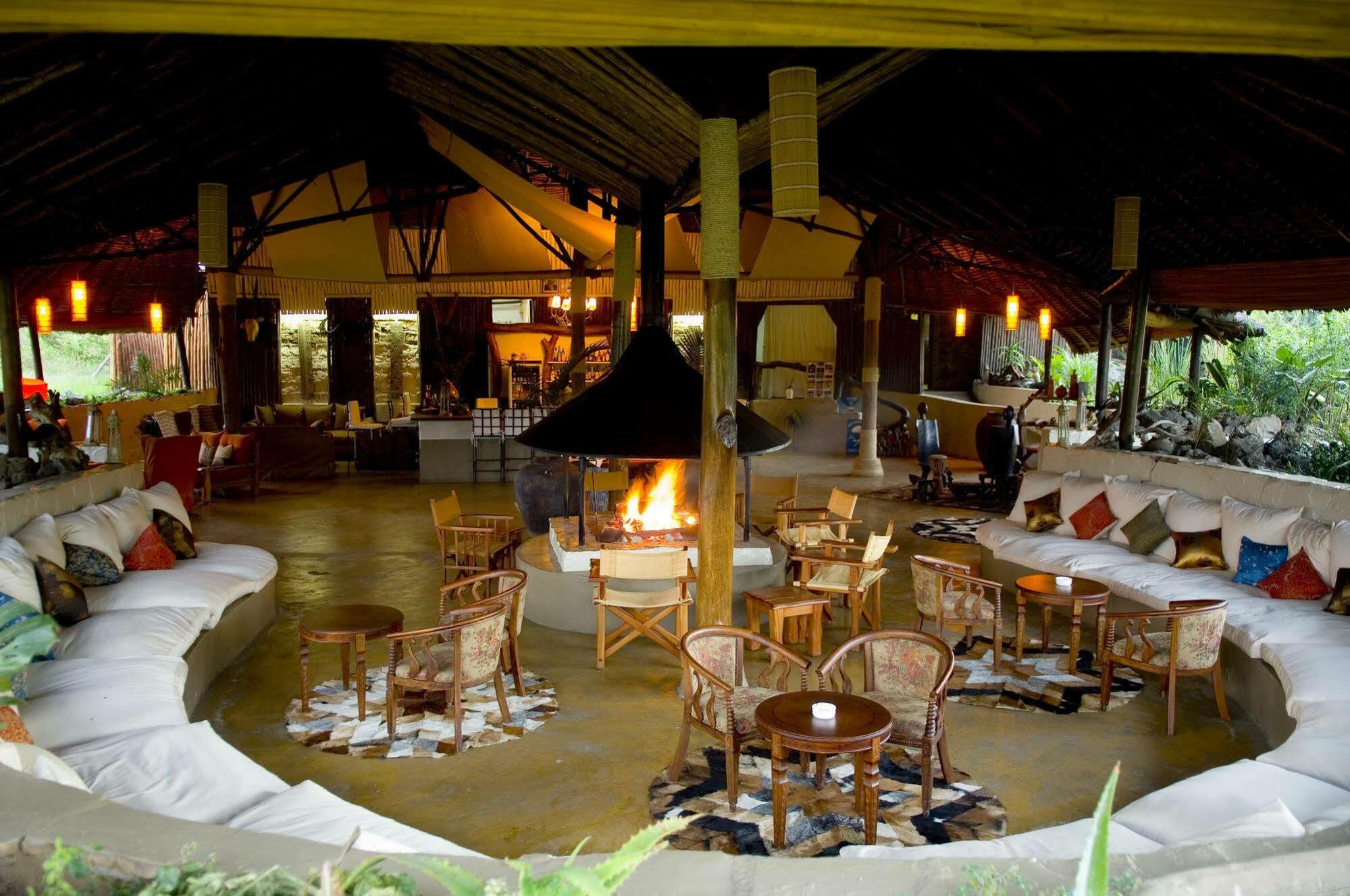 Mbweha Camp Hotel Elmenteita Exterior photo